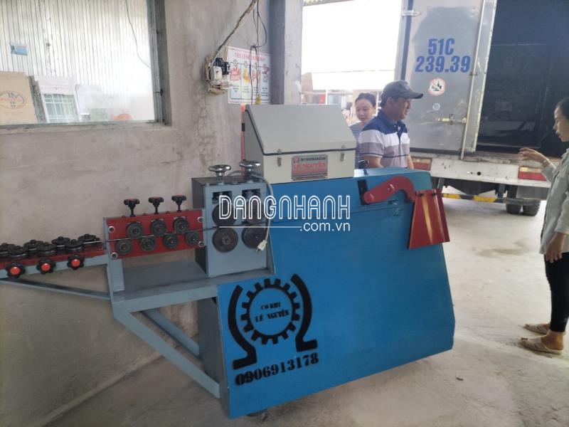 Máy bẻ đai sắt tại Long Mỹ, Hậu Giang