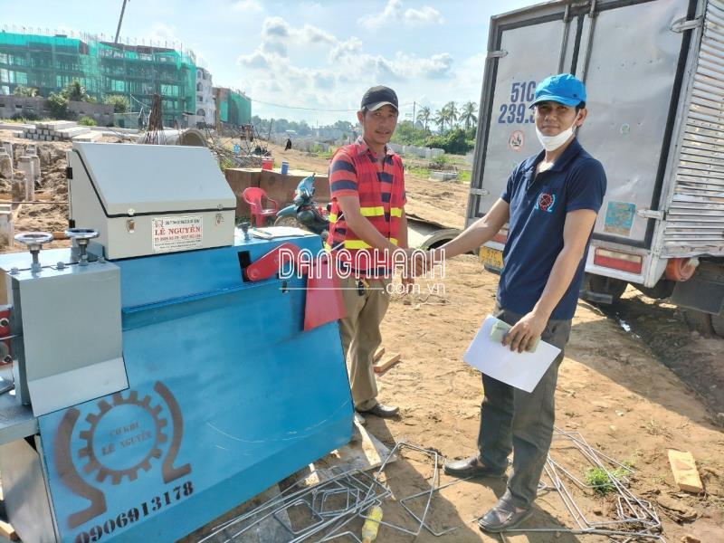 Máy bẻ đai sắt tự động phi 6, 8 tại Huế