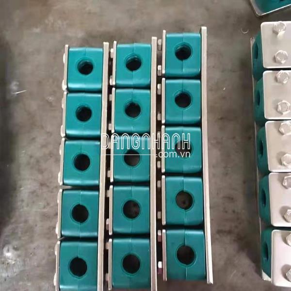 Kẹp ống nhựa, Cùm treo ống nước inox, Cùm kẹp ống thép