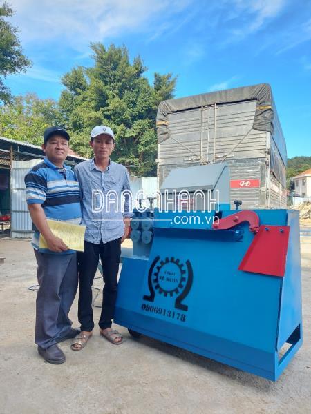 Giá máy bẻ đai sắt tại Lâm Đồng của công ty Lê Nguyễn