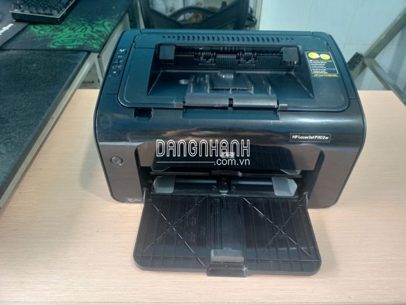 Máy in  a4 trắng đen HP  P1102w đã qua sd,  in qua wifi tiện lợi