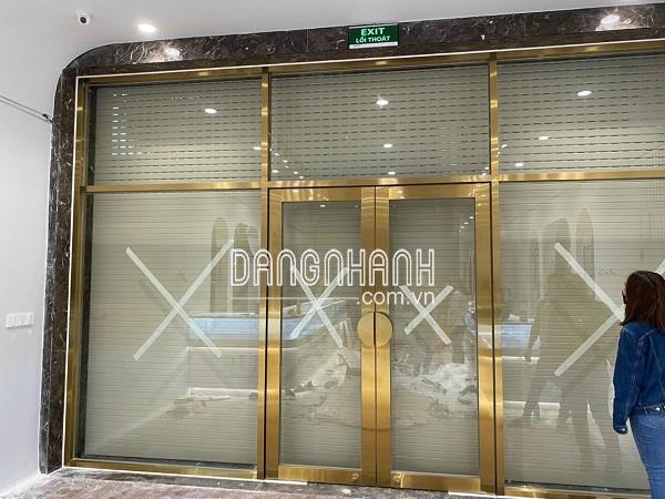 Giới thiệu cửa inox mạ vàng