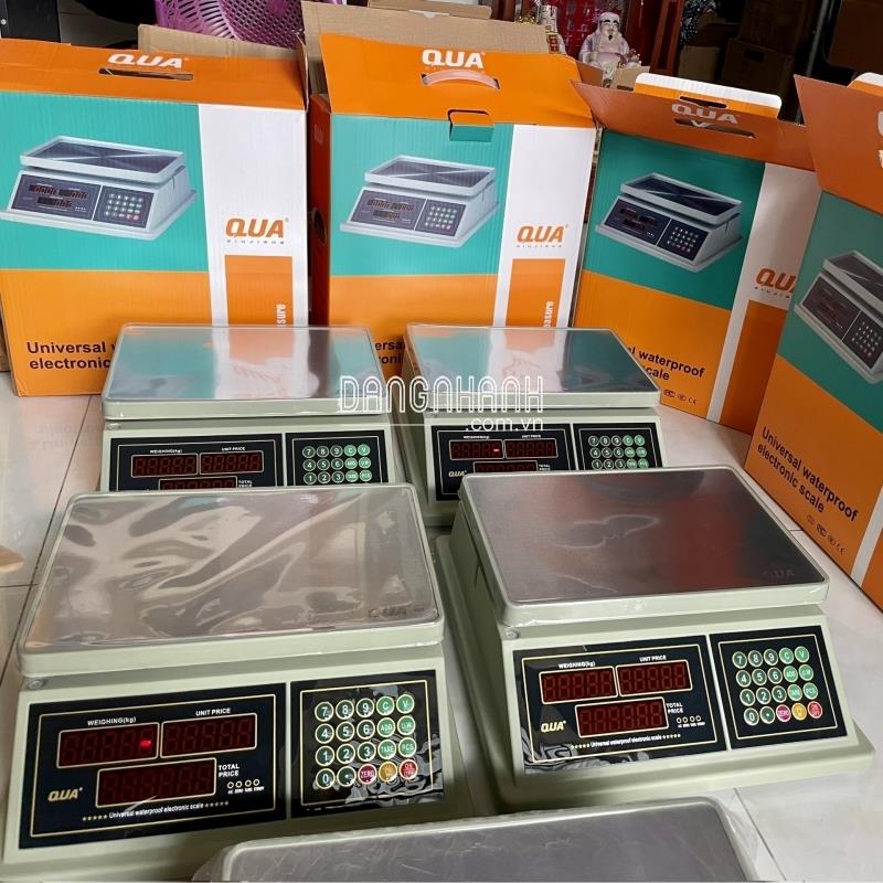 Cân thủy sản chống nước giá rẻ Qua 832 30kg/1g)
