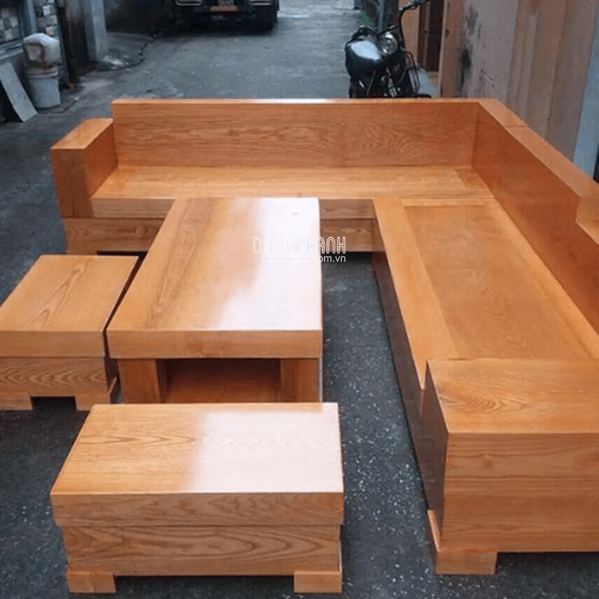 Sofa gỗ nguyên khối có giá bao nhiêu? Cập nhật kích thước tiêu chuẩn vàng