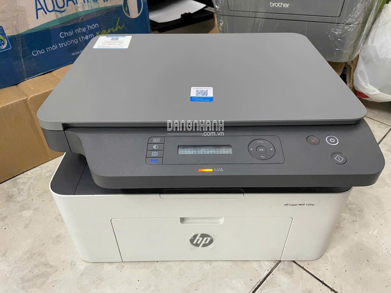 Bán máy in Hp 135w in, photo,scan,in qua wifi nhỏ gọn,dễ dùng