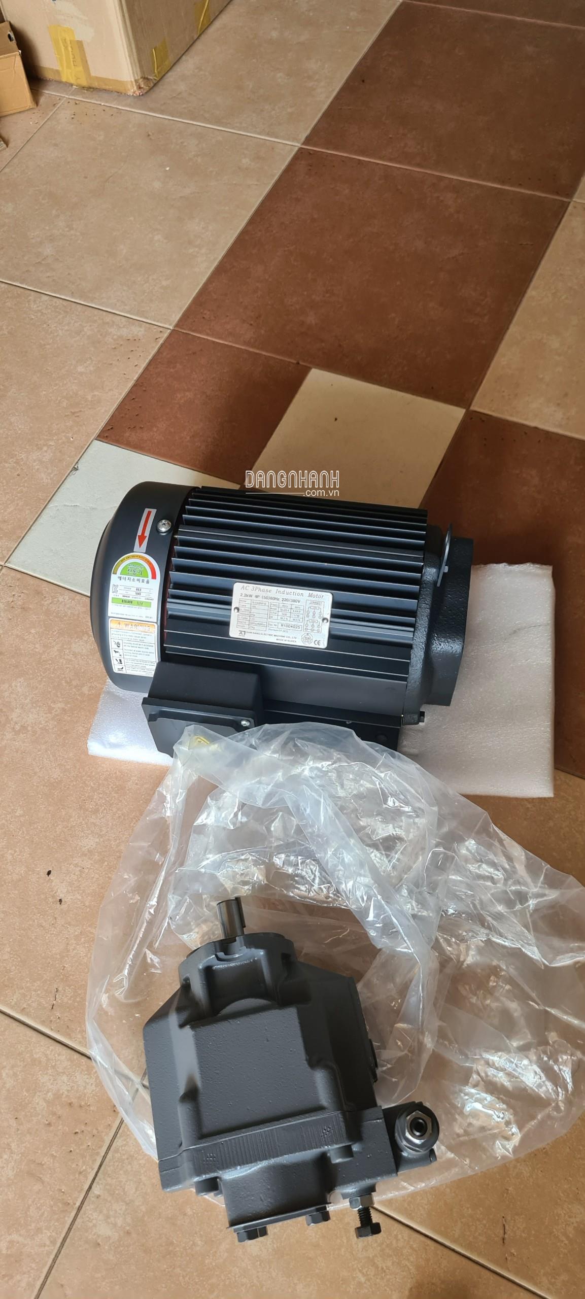 Bơm bánh răng, Bơm bánh răng thủy lực, Bơm bánh răng ăn khớp trong, Bơm bánh răng ăn khớp ngoài