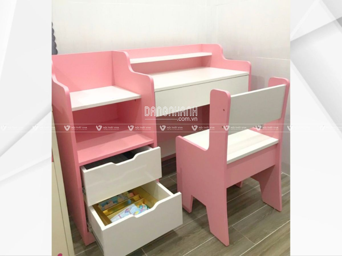 15+ Mẫu Bàn Học Màu Hồng Siêu Đáng Yêu Cho Bé Gái 