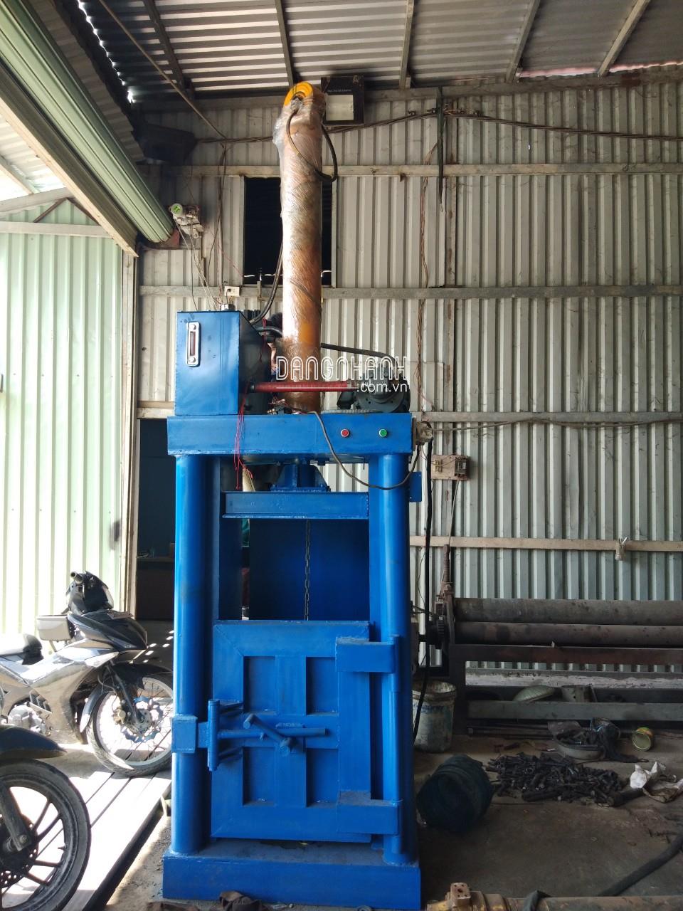 Lắp đặt điện năng lượng mặt trời hộ gia đình, doanh nghiệp vừa và nhỏ