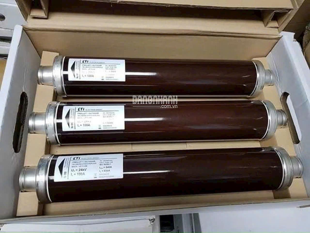 Cung cấp   cầu chì trung thế  6,6KV, 7.2KV, 11KV, 12KV, 24KV      